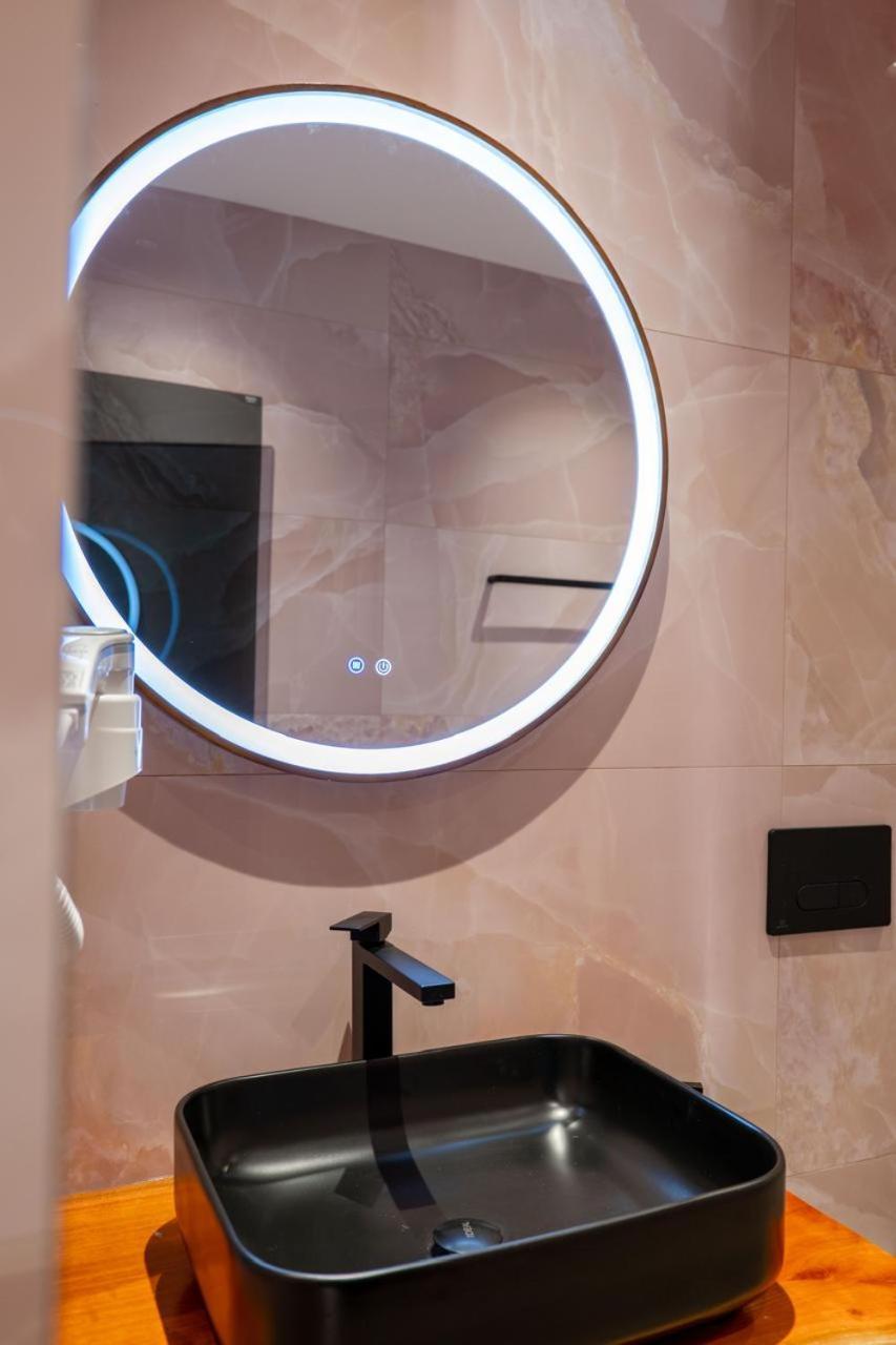 Juer Hotel Bajkaj エクステリア 写真